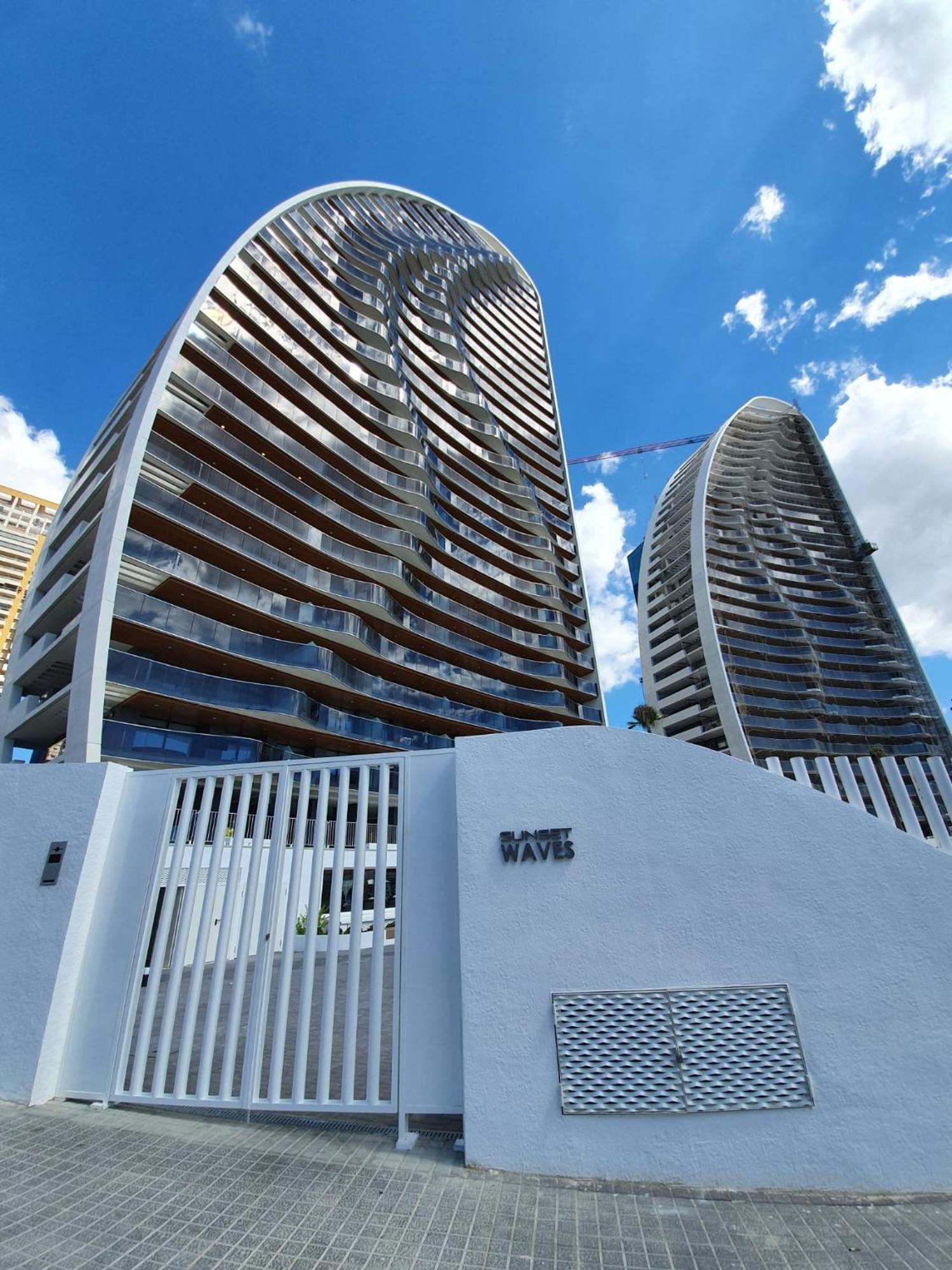 Sunset Waves Vistas Al Mar Benidorm Exterior foto